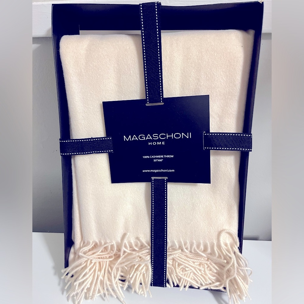 Vintage White Magaschoni 100% Cashmere Throw